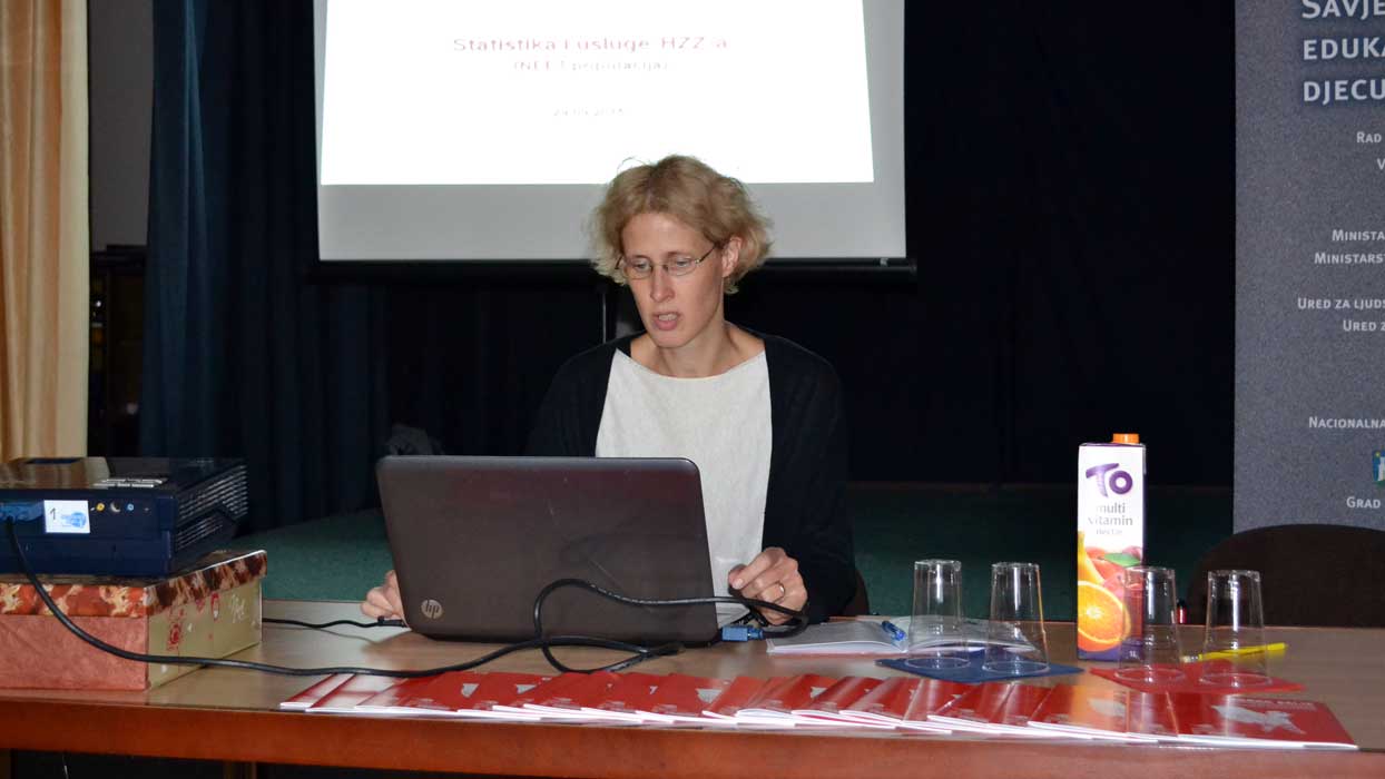 Održana tribina „Problematika zapošljavanja mladih u riziku od socijalne isključenosti“