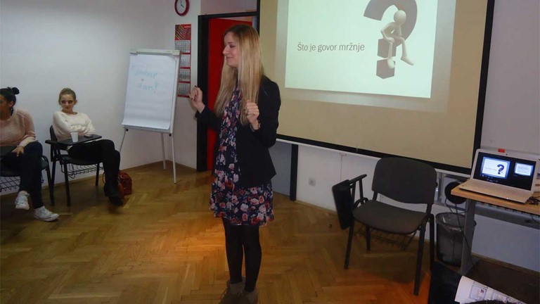 Prezentacija „Budi cybercool, a ne cyberbull!“