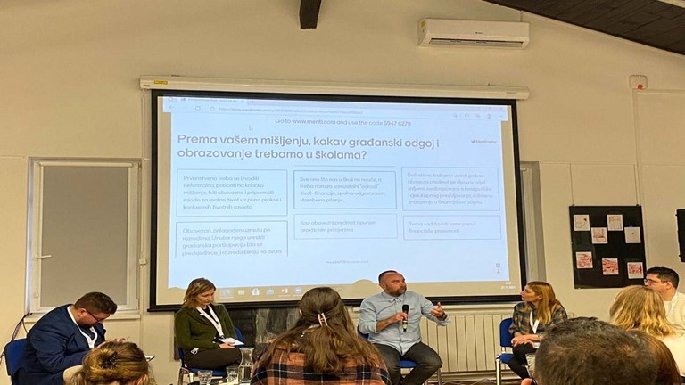 Mladi - što nam govori, generacija koja dolazi!