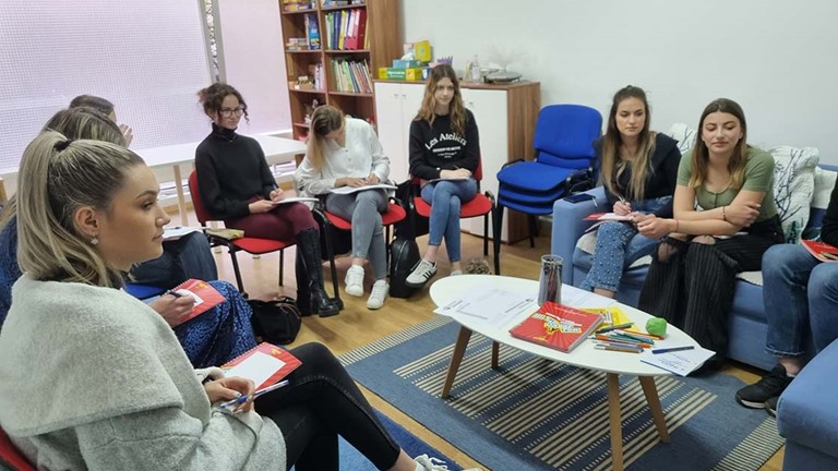 MLADI ZA OBRAZOVNE POLITIKE KOJE PODRŽAVAJU JEDNAKOPRAVNOST, UKLJUČIVOST I SOLIDARNOST! (1)