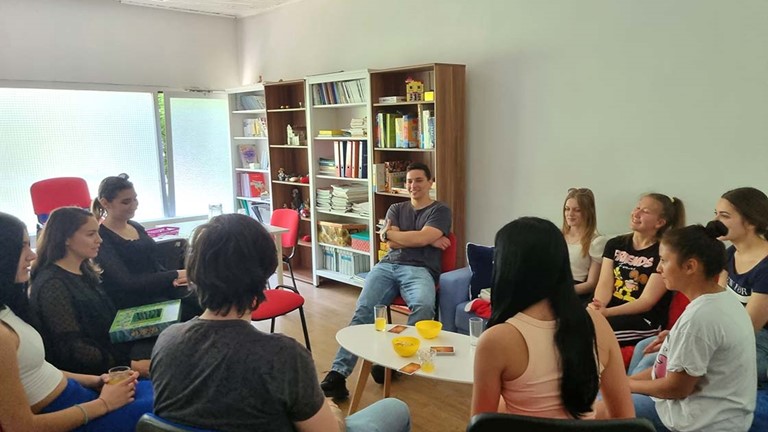 SPONA - Mladi doprinose solidarnosti, održivom razvoju i rješavanju problema